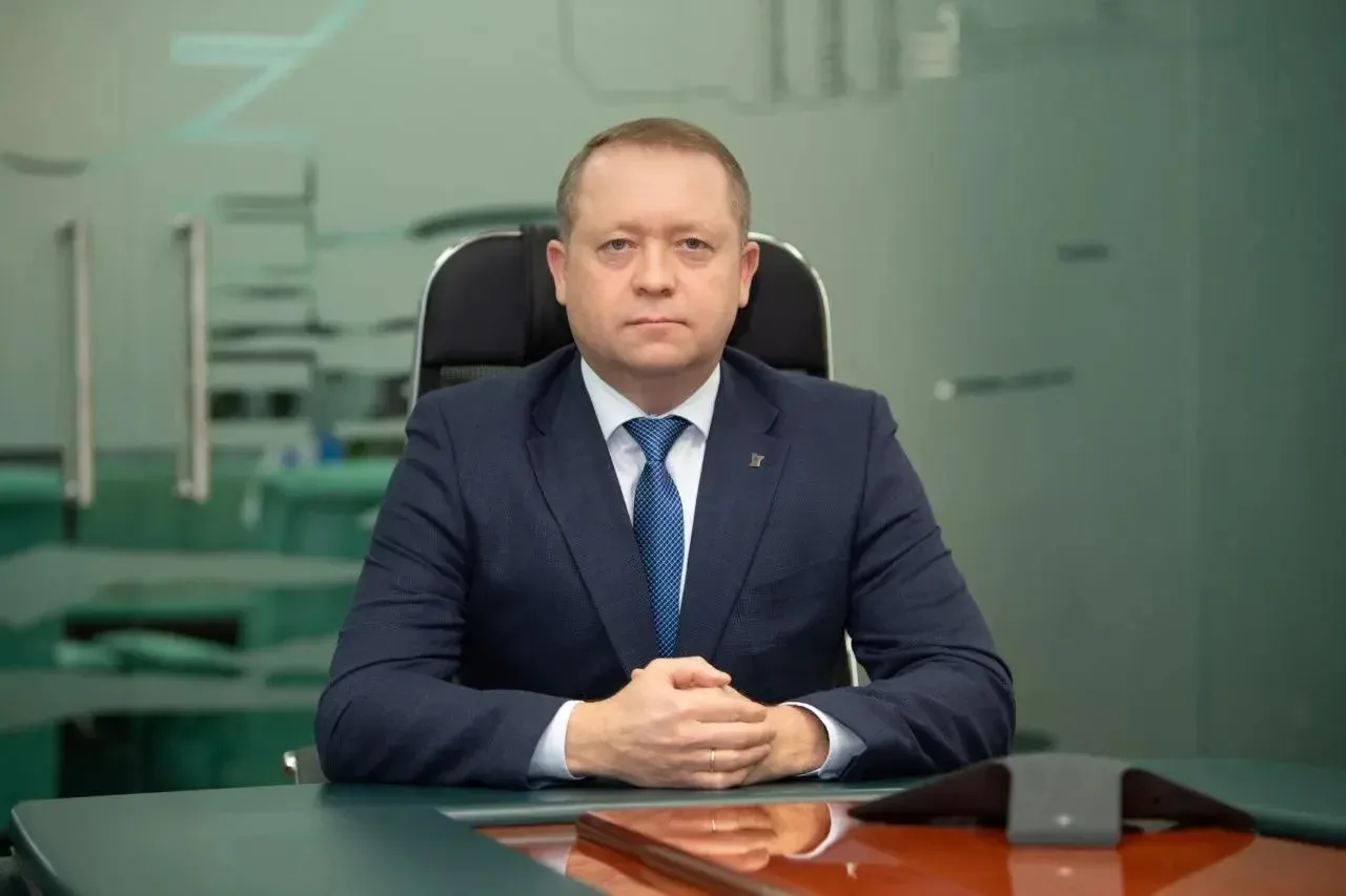 #гдя_праздник

Уважаемые коллеги!

Поздравляю вас с Днем России – одним из главных праздников нашей 