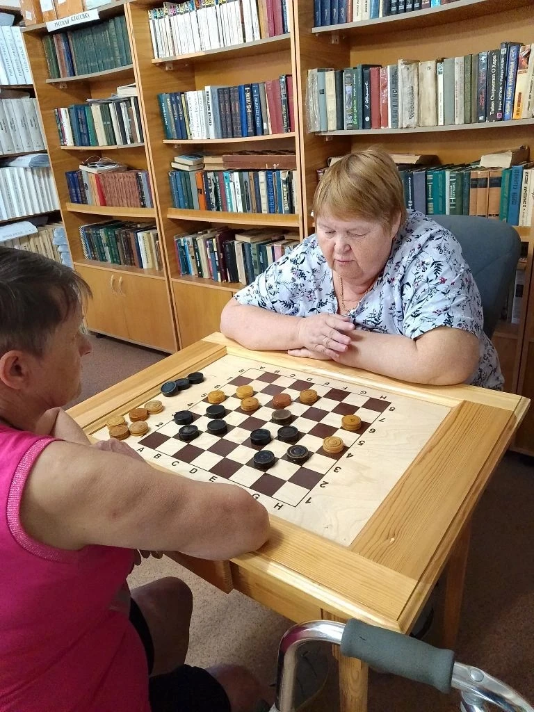 Режевской дом-интернат наполнился духом соперничества и товарищества!
 Здесь прошел шашечный турнир,