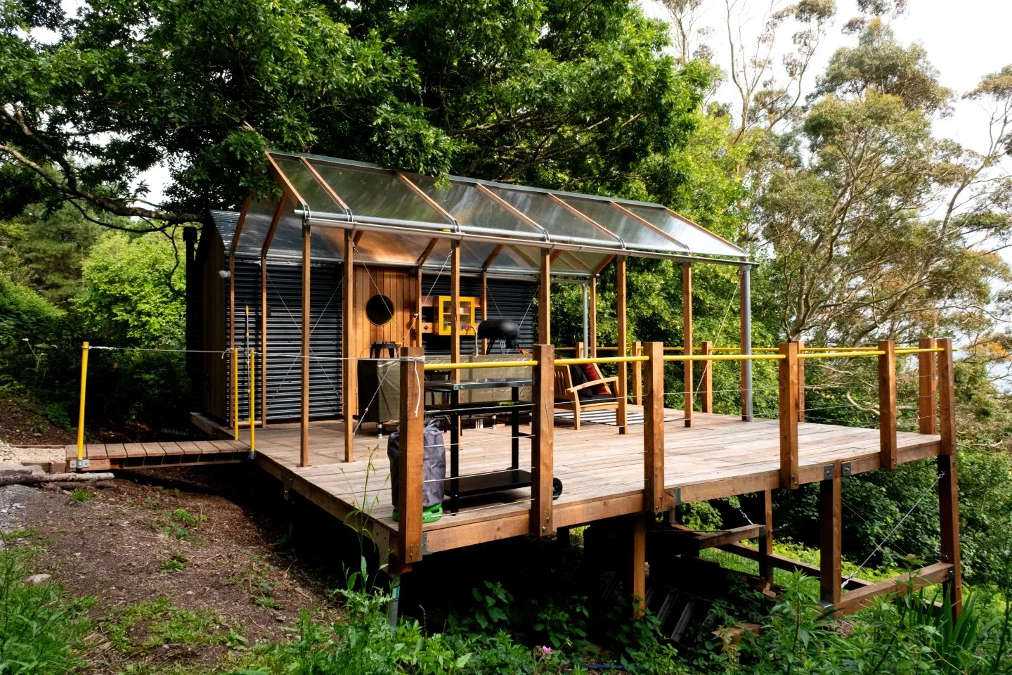 Birdhouse Modular от Tree Tents в сотрудничестве с экотуристической фирмой WildComfort