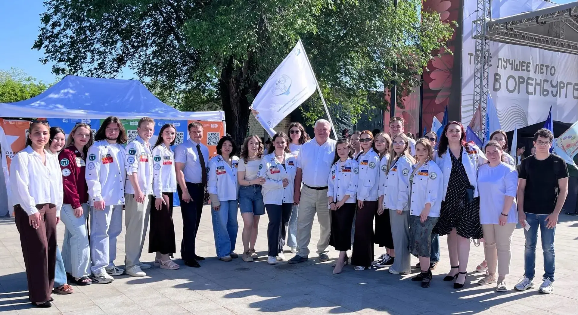 Принял участие в открытии летнего трудового семестра для студенческих отрядов Оренбургской области. 