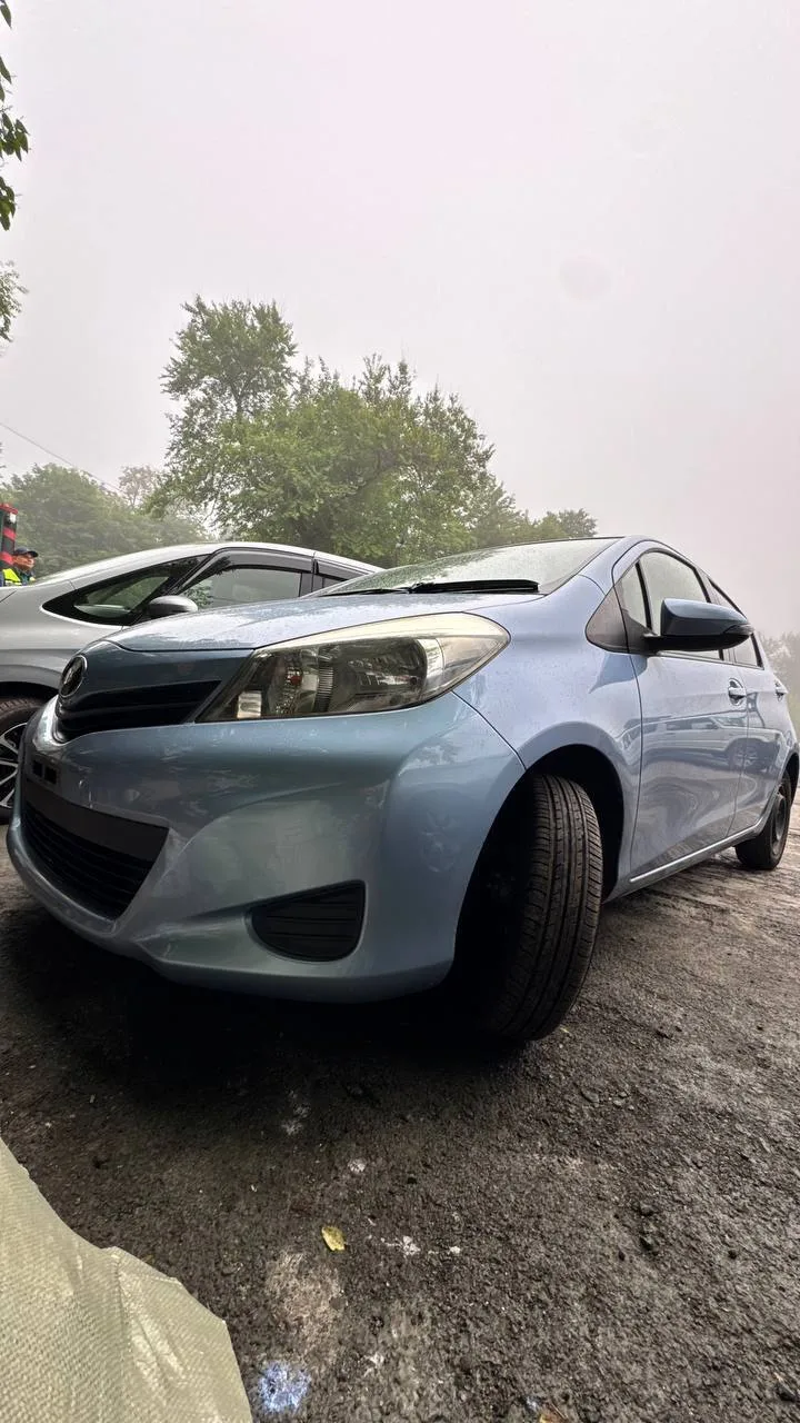Владивосток📍 забрали с таможни TOYOTA VITZ, HONDA FREED, MAZDA MAZDA 3