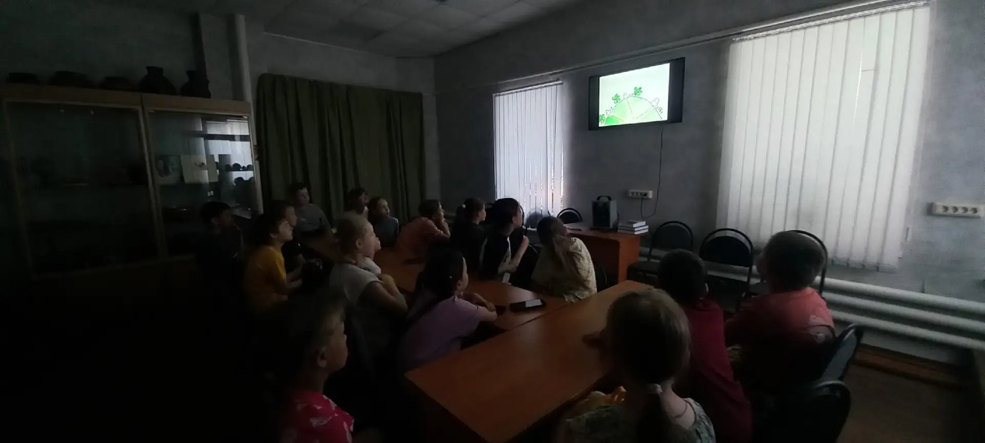 В рамках проведения Общероссийской акции «Время Независимых» ребята из школьного лагеря СШ №1 поучас