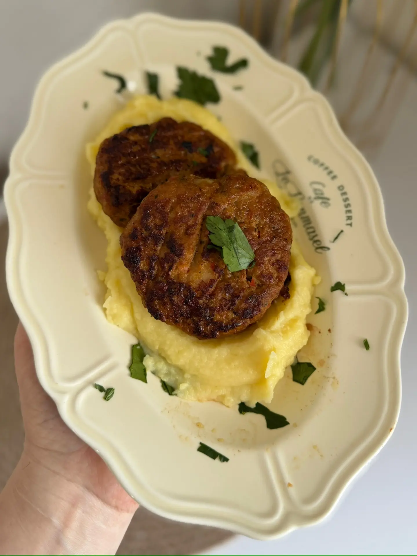 Девочки мои, сделала для вас подборку блюд из курицы, чтобы вы не искали их в ленте 

Подборка блюд 