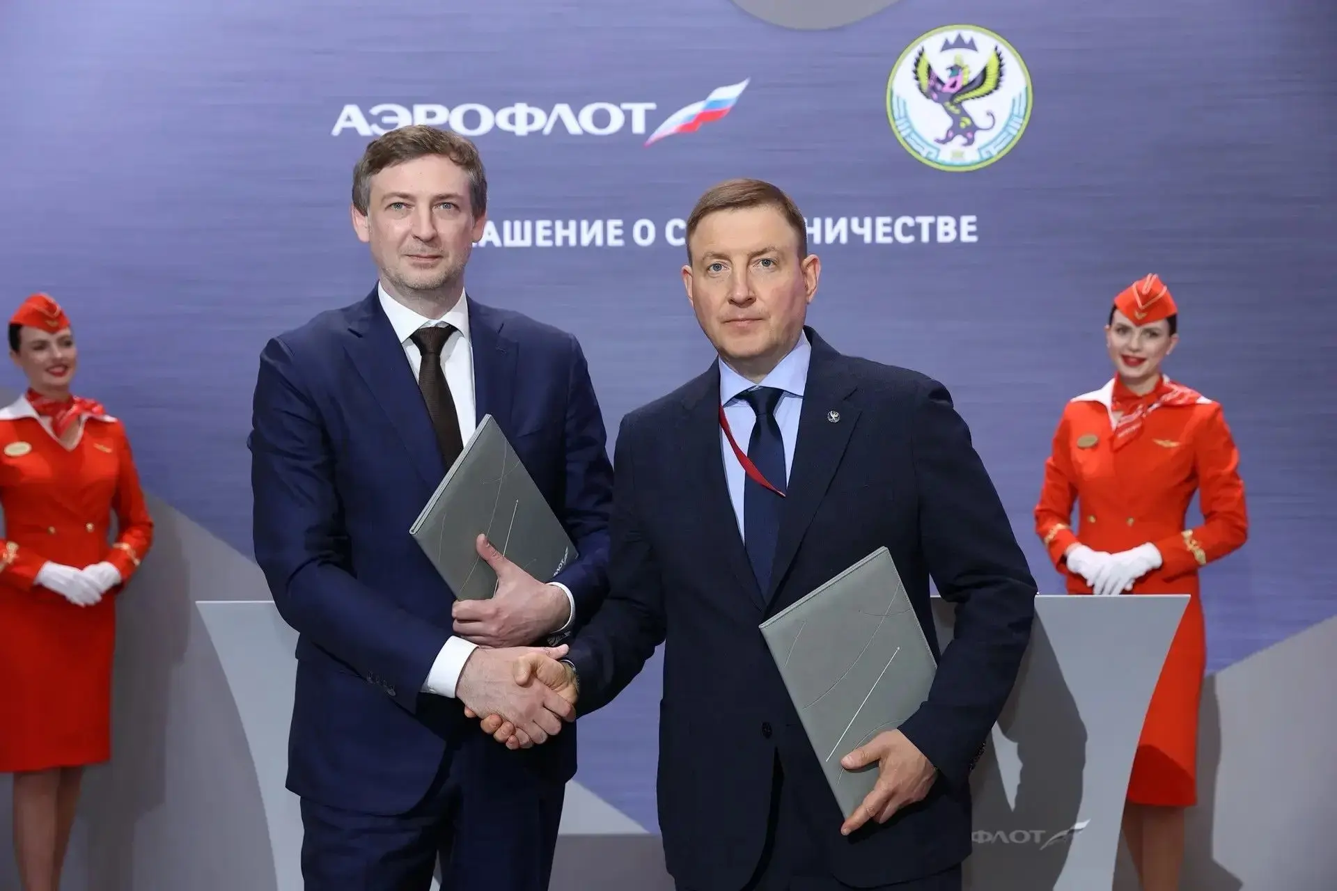 "Аэрофлот" сможет нарастить рейсы в Горно-Алтайск 

Глава республики Андрей Турчак подписал соответс