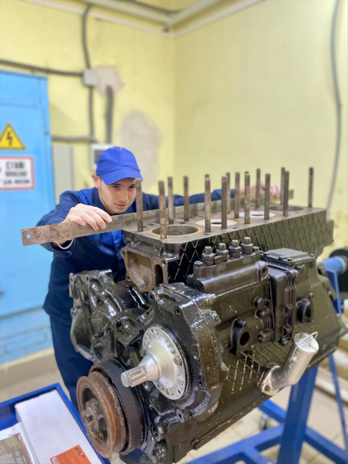🛠 Закончился демэкзамен — впереди защита диплома!

Для студентов группы 4 ТЭМО 01-22 закончился важ