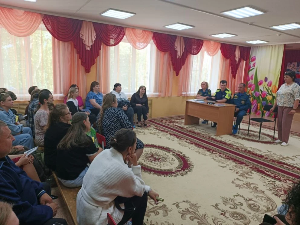 20.05.2026 г. в МКДОУ детском саду № 1 состоялось общее родительское собрание. Присутствовали: инспе