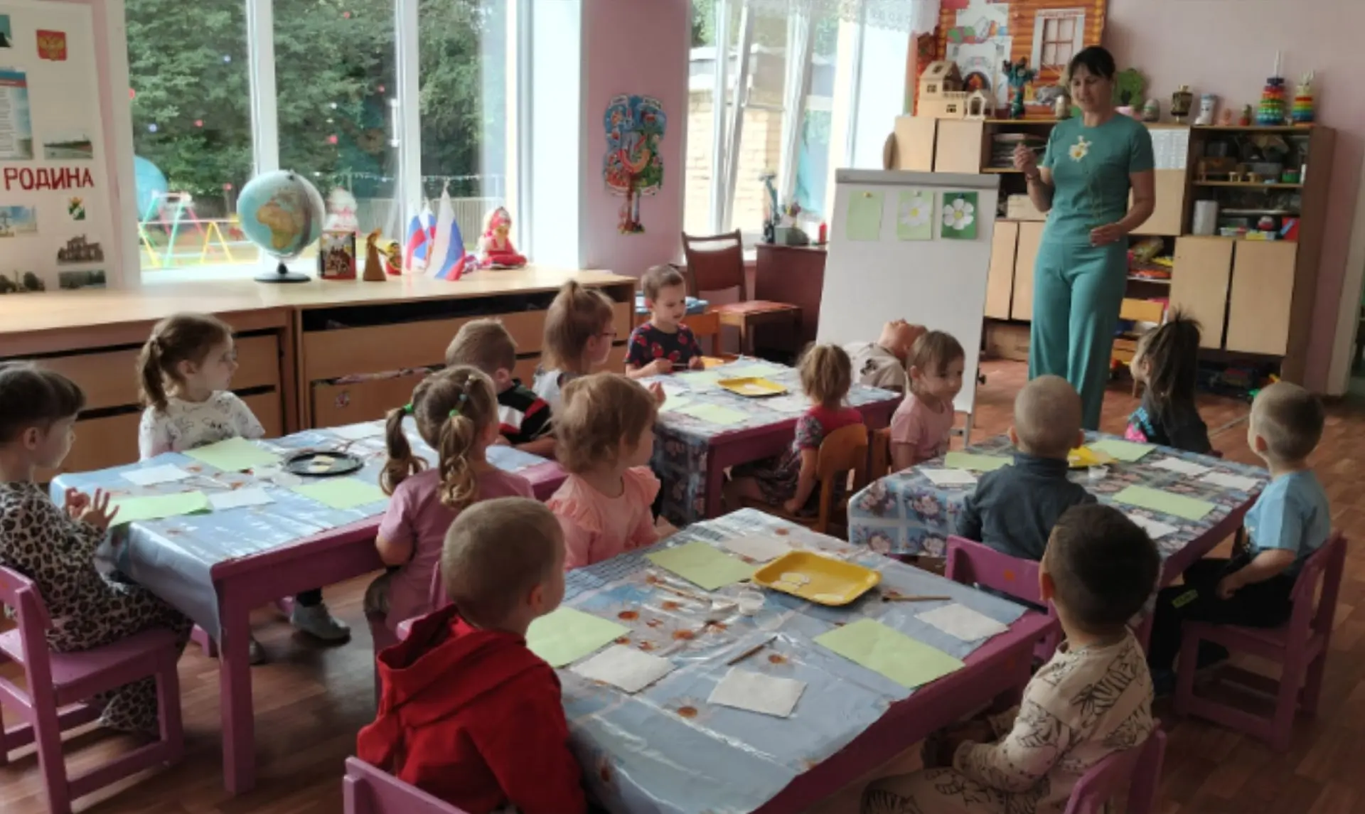 ❤ СемьЯ— в сердце каждой маленькой 🐝 «Пчёлки»!

В День семьи, любви и верности наши малыши из групп