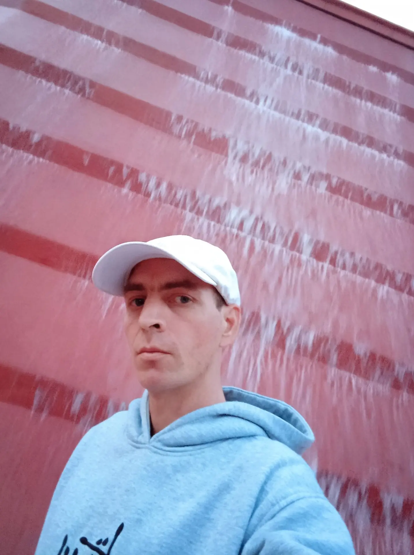 Кто со мной?!
Кто со мной? Хочу прогуляться по   Краснодару 17.08 и пообщаться о жизни, и т.п.
Мне 3