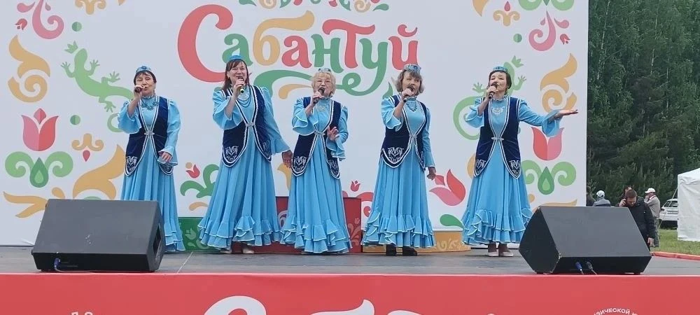 Региональный Сабантуй, прошедший 31 мая в селе Кадниково, собрал свыше 20 тысяч жителей Екатеринбург