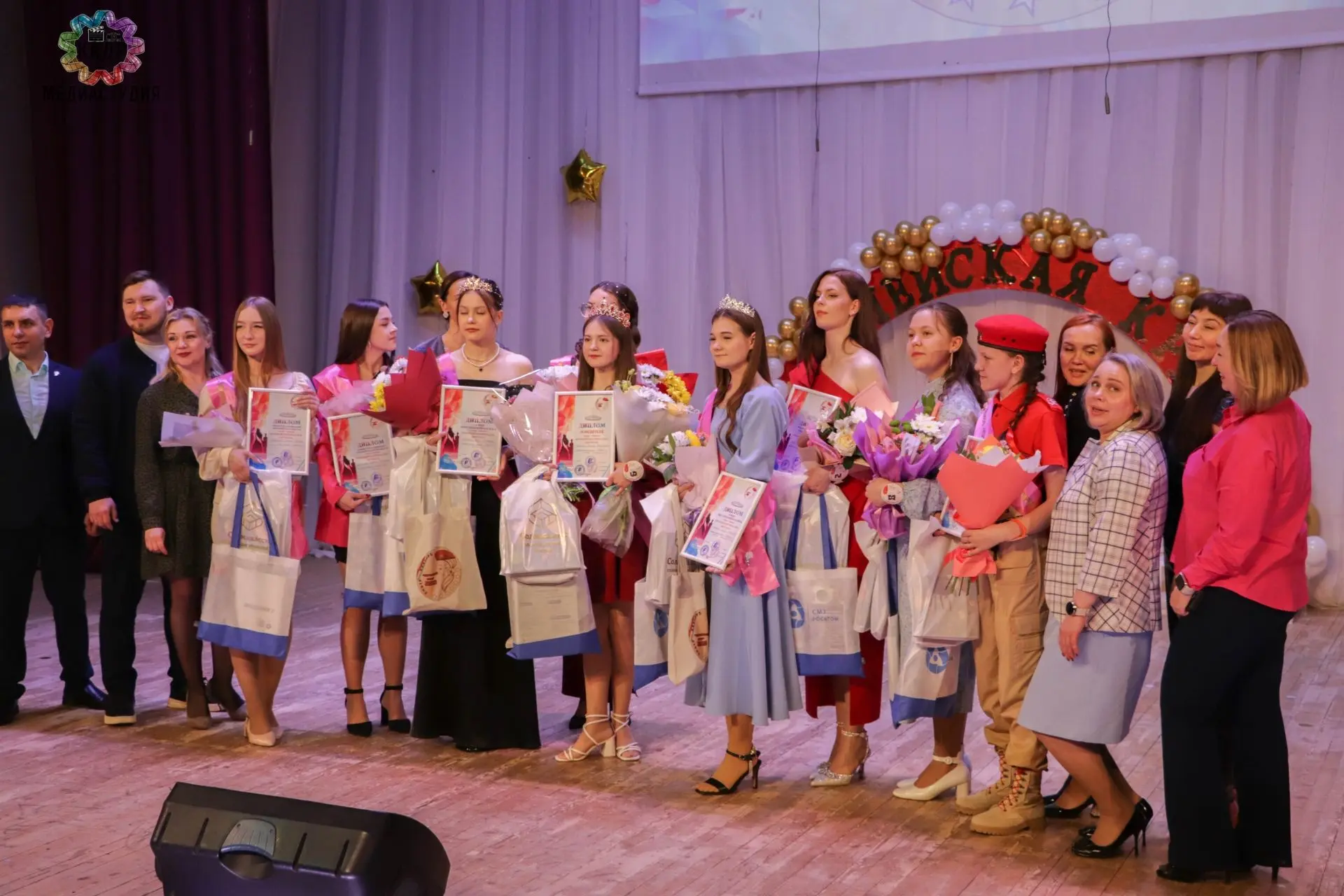 Соликамск встретил весну конкурсом красоты и таланта
 
13-14 марта в Соликамске прошёл традиционный 