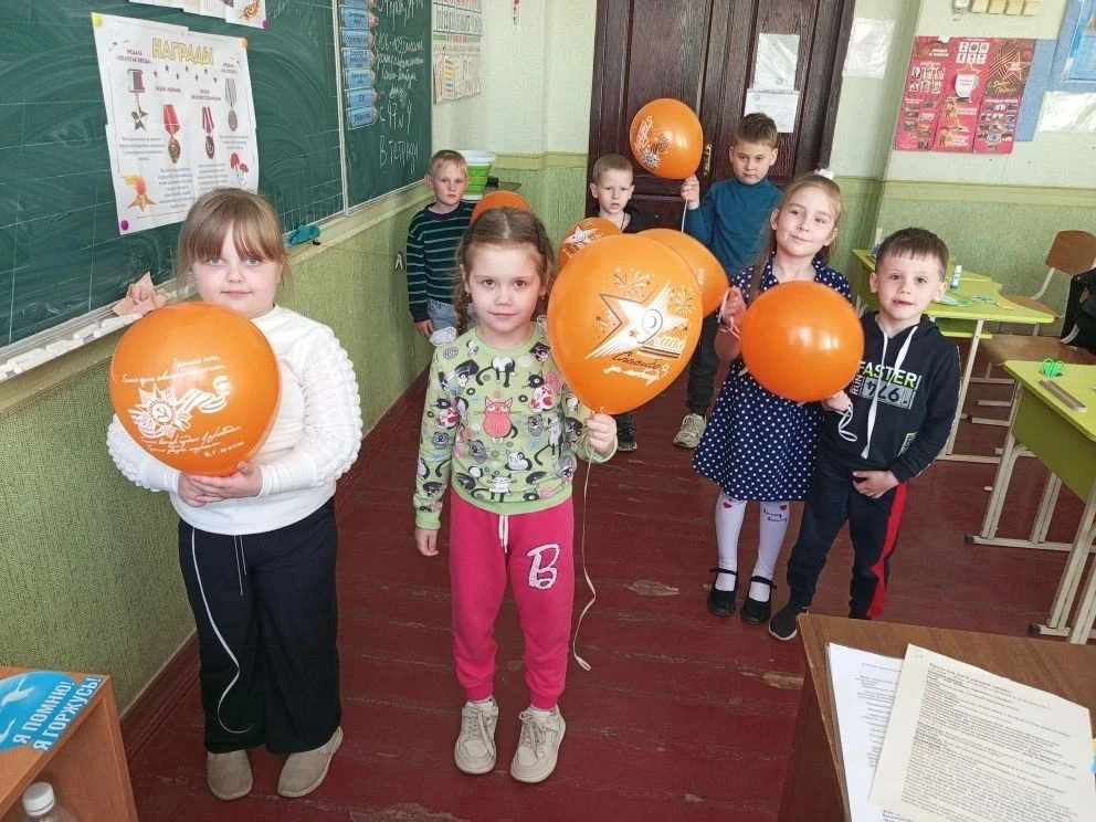 Седьмого мая в школе будущих первоклассников прошла особенная беседа, посвященная Дню Победы! 🇷🇺


