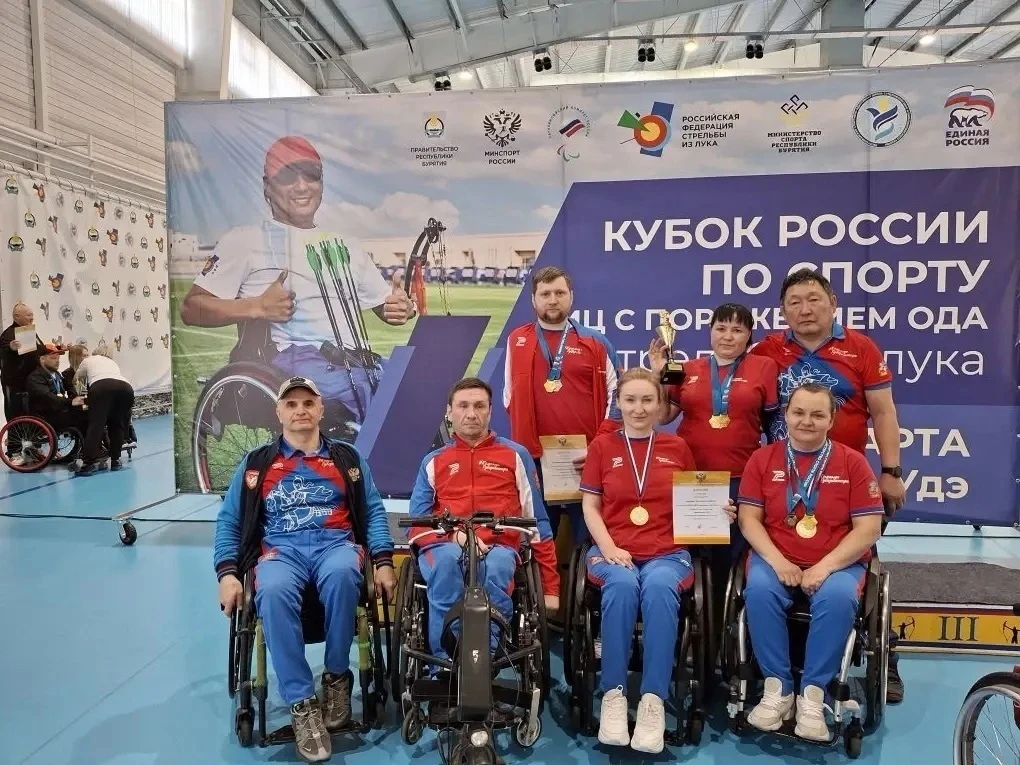 Отличные новости! Поздравляем спортсменов нашей школы, Кондратьеву Екатерину и Петри Александра, с у