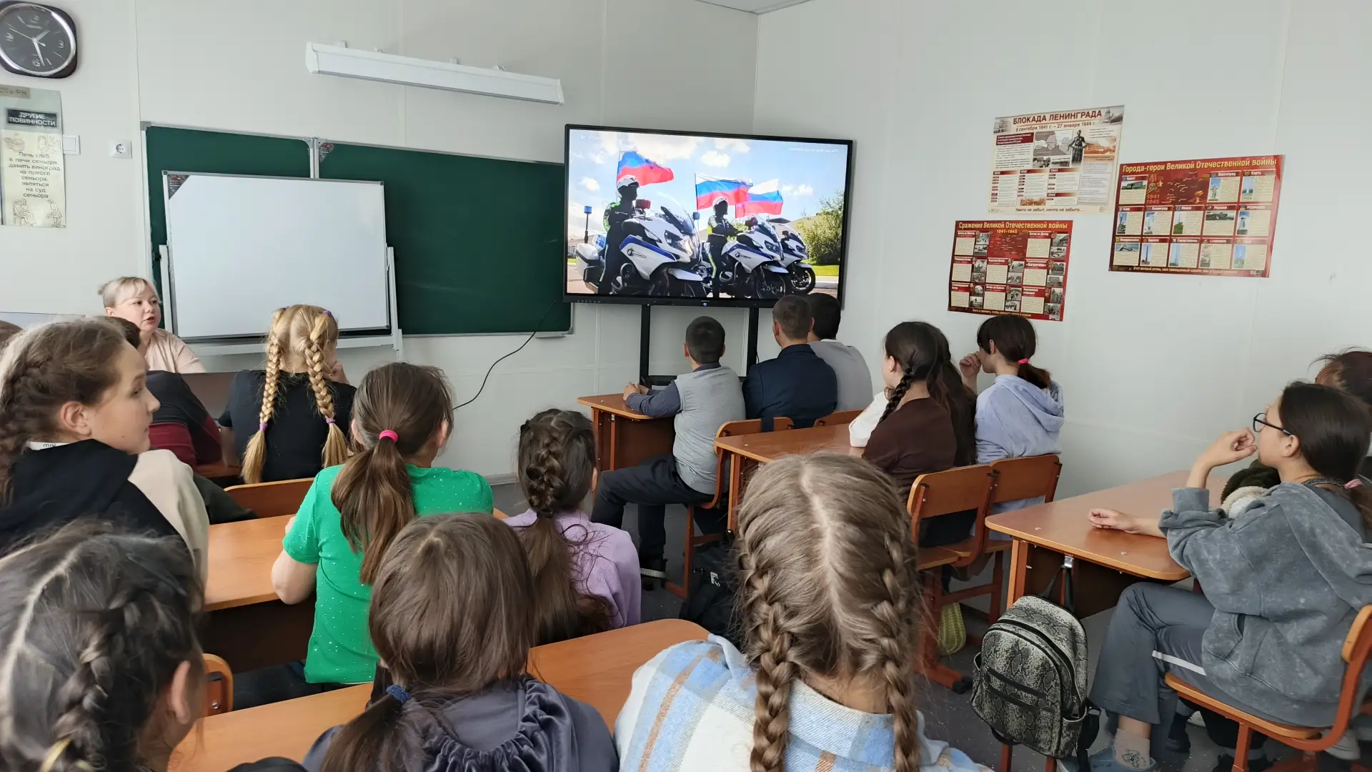 В нашей школе прошел важный урок безопасности для учеников. Чтобы сделать дорогу безопаснее для дете