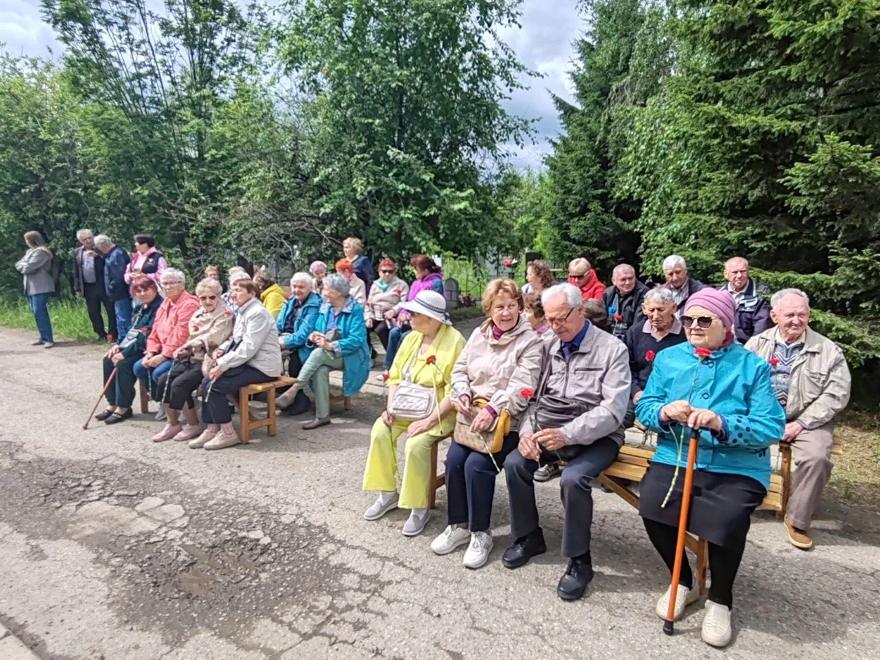 День памяти и скорби 

Сегодня, 22 июня - день, который навсегда разделил историю нашей страны на "д