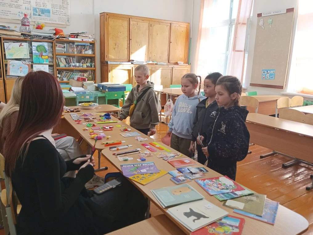 В апреле для учеников Октябрьской школы состоялось долгожданное событие — интеллектуальный магазин!
