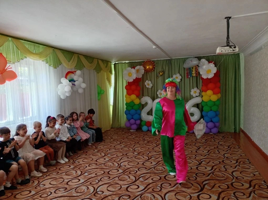 🎉 В нашем детском саду был крутой праздник в честь Дня защиты детей! 🌈

Мы устроили для малышей ве