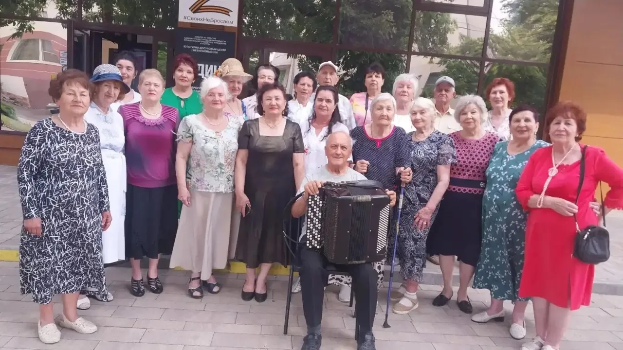 Сегодня, своё 75-летие отмечает Александр Владимирович Рыбченко - хормейстер народного хора казачьей