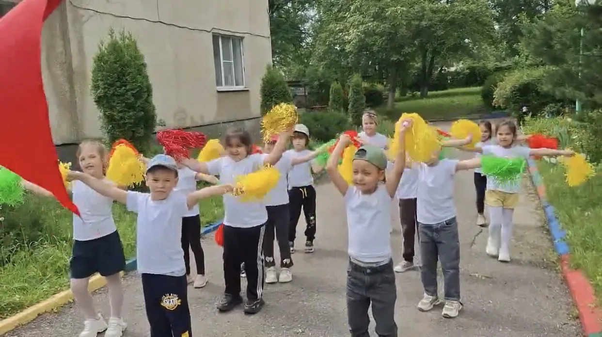 ☀️Вот и началось лето! Самое, пожалуй, любимое время года детей и взрослых! Главное -  укрепить здор