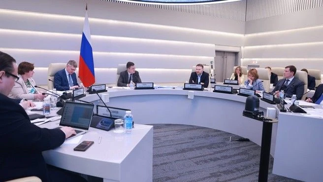 Александр Новак провёл совещание по ситуации в экономике
Заместитель Председателя Правительства Алек
