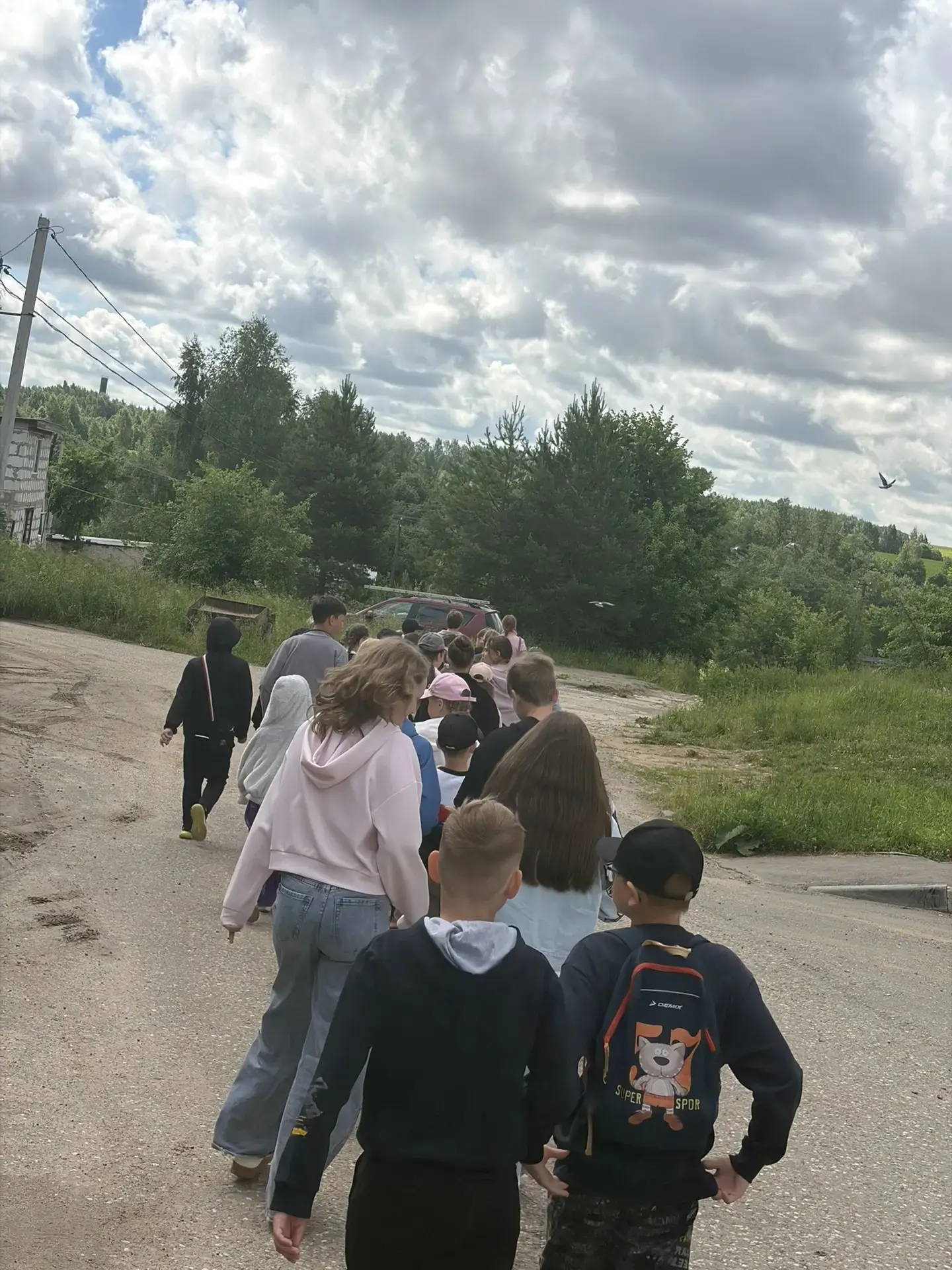 Дорогие друзья! Наши  ребята из 5-го и 6- го отряда совершили  поход в село Исаковское. Главной точк
