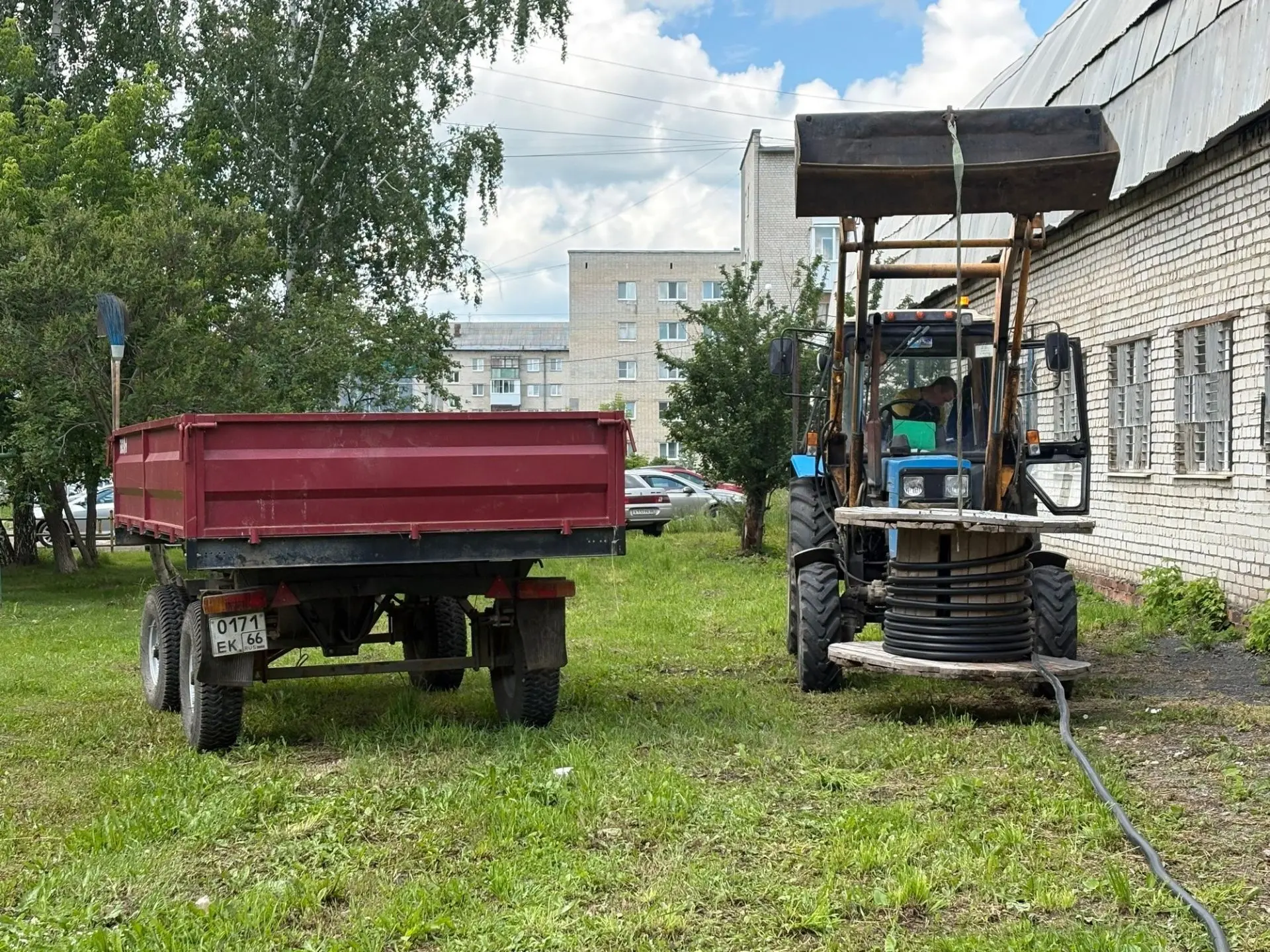15 июня первый заместитель главы города Владимир Горенков провел плановый объезд объектов городской 