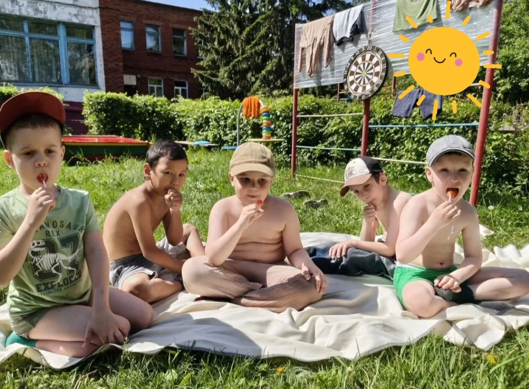 ☀️🌈☁️Наступило долгожданное, солнечное и такое жаркое лето. Теперь дети почти всё время проводят в 