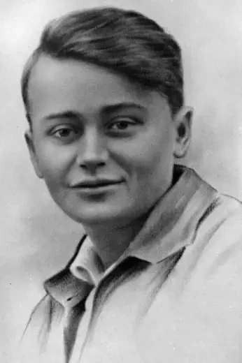 8 июня исполняется 100 лет со дня рождения Олега Васильевича Кошевого (1926–1943) — участника Велико