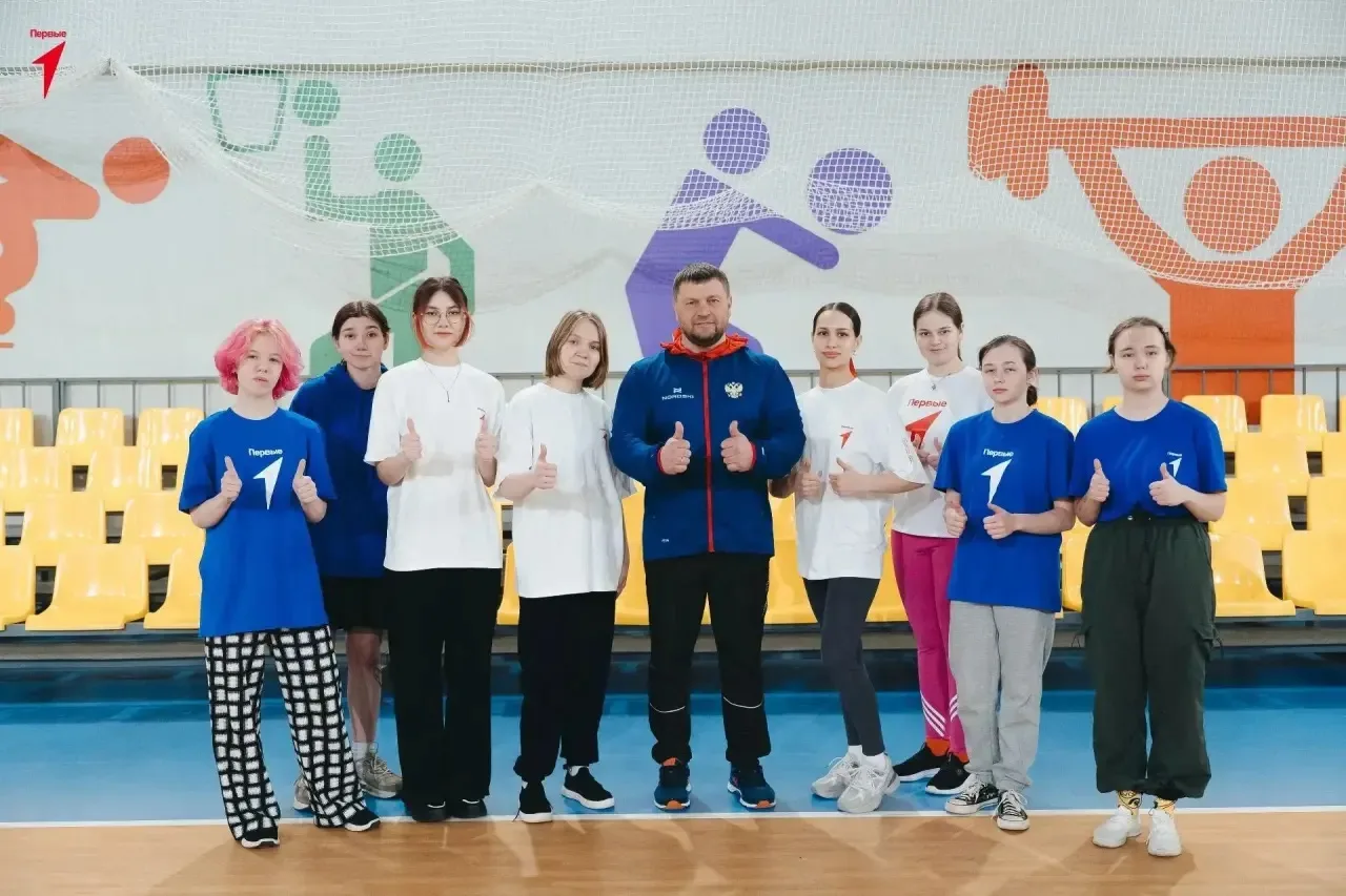 Чемпионы растут в движении! 🏆

В День защиты детей напоминаем главное: здоровое будущее Кузбасса на