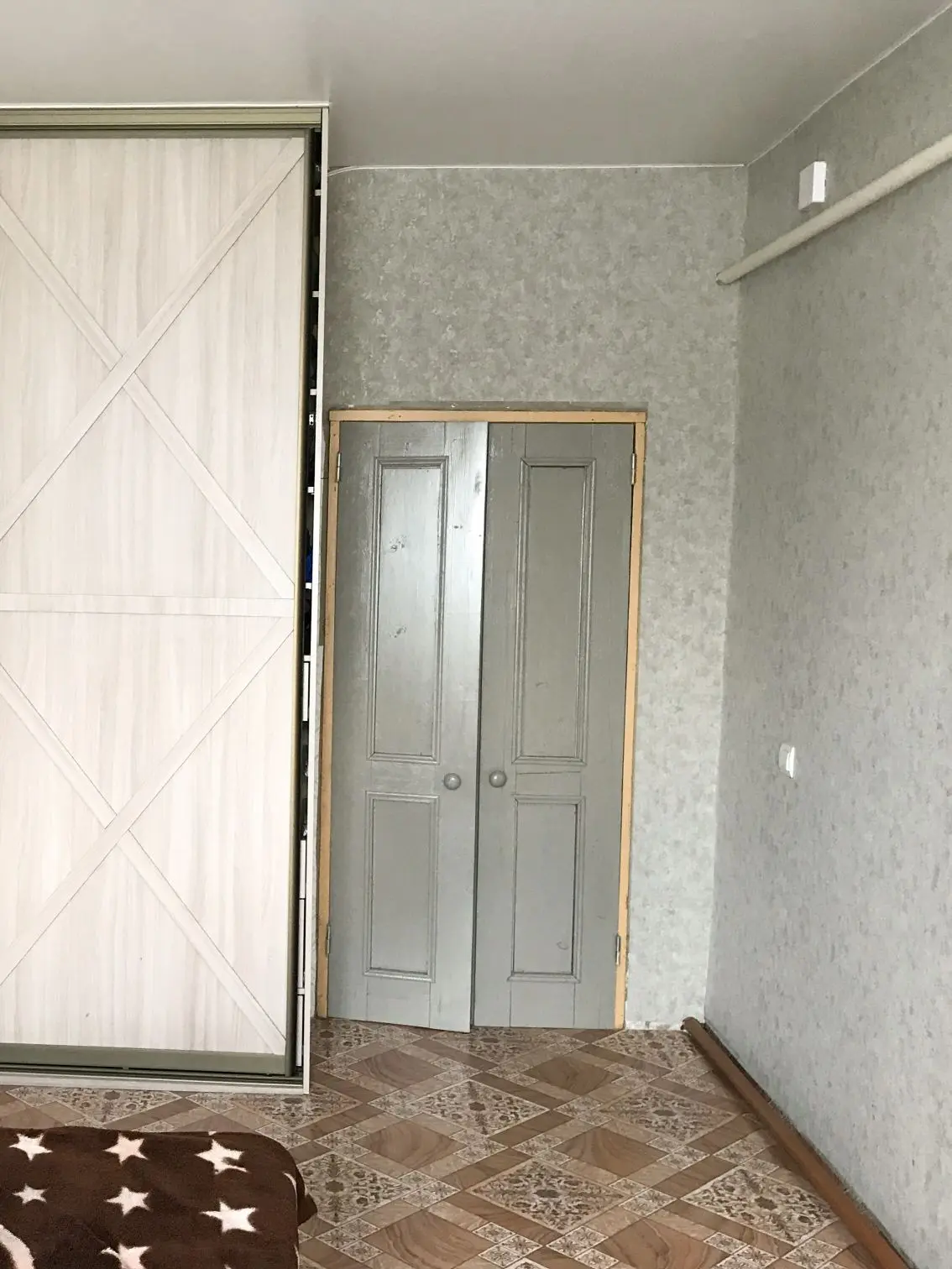 Я спустила декретные на двери

Мы живем в своём доме уже 6 год и постоянно что-то делаем в нём по ме