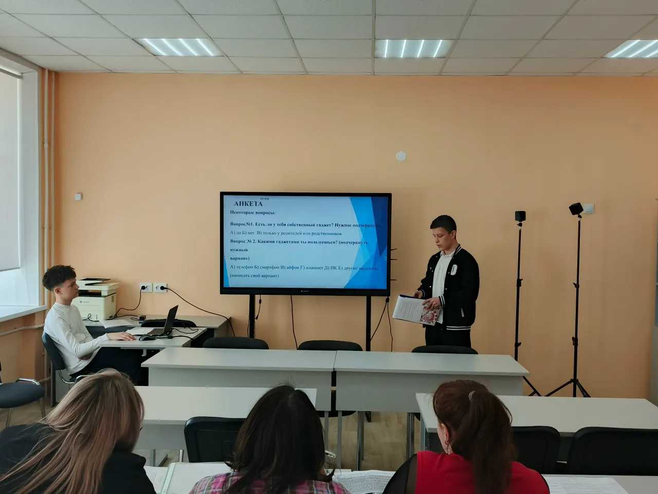 🎓Защита проектов. День 1🎓
#События@surgut_school

23 апреля в Сургутской школе стартовала традицио