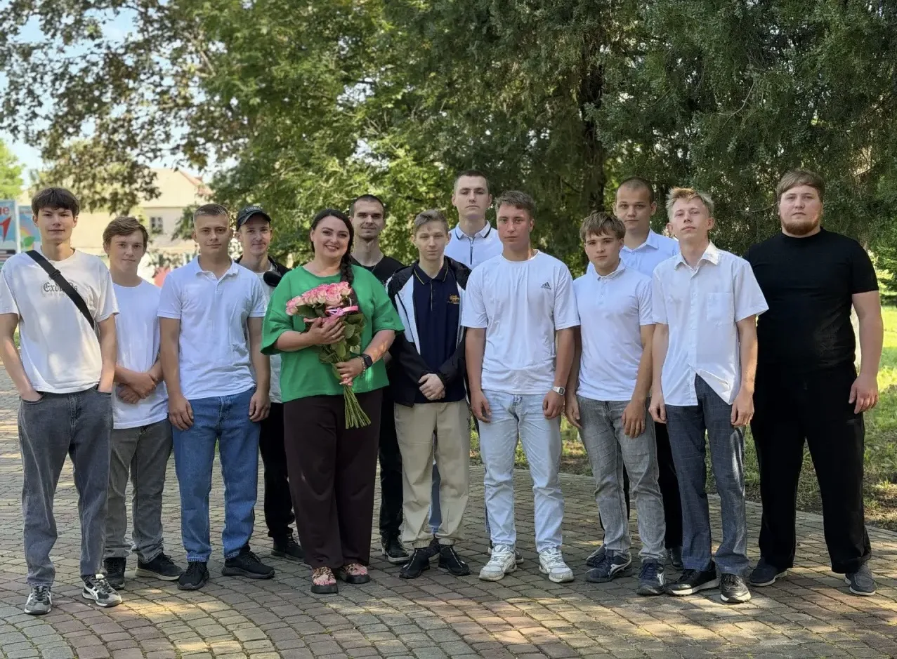 В Новокубанском аграрно-политехническом техникуме наступила горячая пора — пора экзаменов! 📚✨

Груп