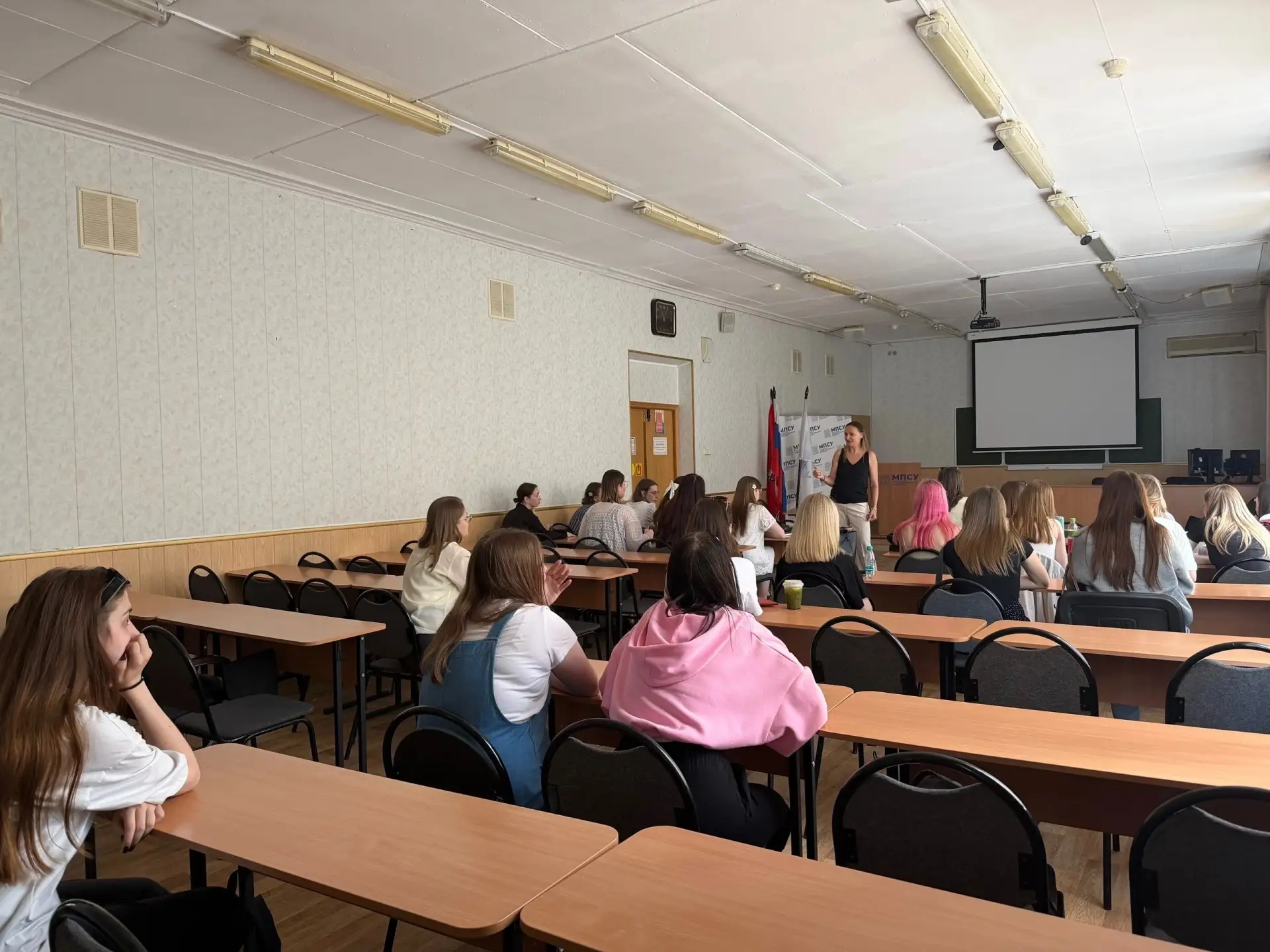 10 июня Центр развития карьеры и трудоустройства МПСУ познакомил студентов и преподавателей Институт