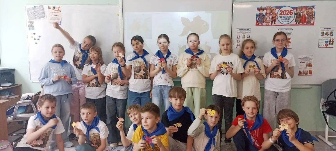 Сегодня, 6 июня, день рождения великого Александра Сергеевича Пушкина!
 
А накануне университетская 