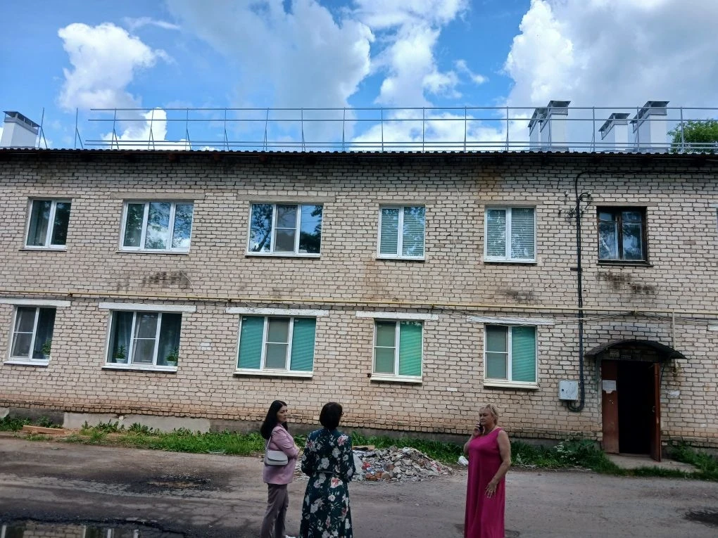 💬Вчера (04.06.2026 г.) состоялся общественный контроль в г. Малая Вишера

Присутствовали:
👤- генер