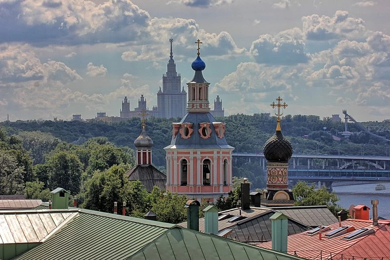 🏘️ Прогулка у «Спортивной»

Если выезжаете на «Спортивную» раз в год только на футбол или концерты 