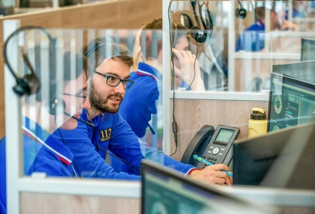 ☀ Солнечный капкан: почему нельзя оставлять детей и животных в закрытых машинах
Друзья, с наступлени