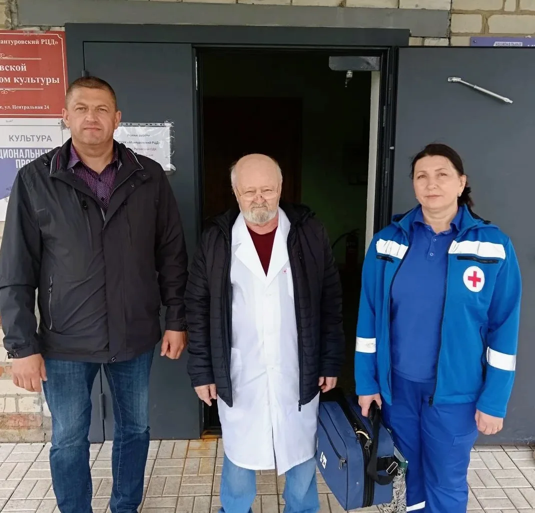Сегодня на базе Роговского сельского Дома культуры Куськинского сельсовета Мантуровского района врач