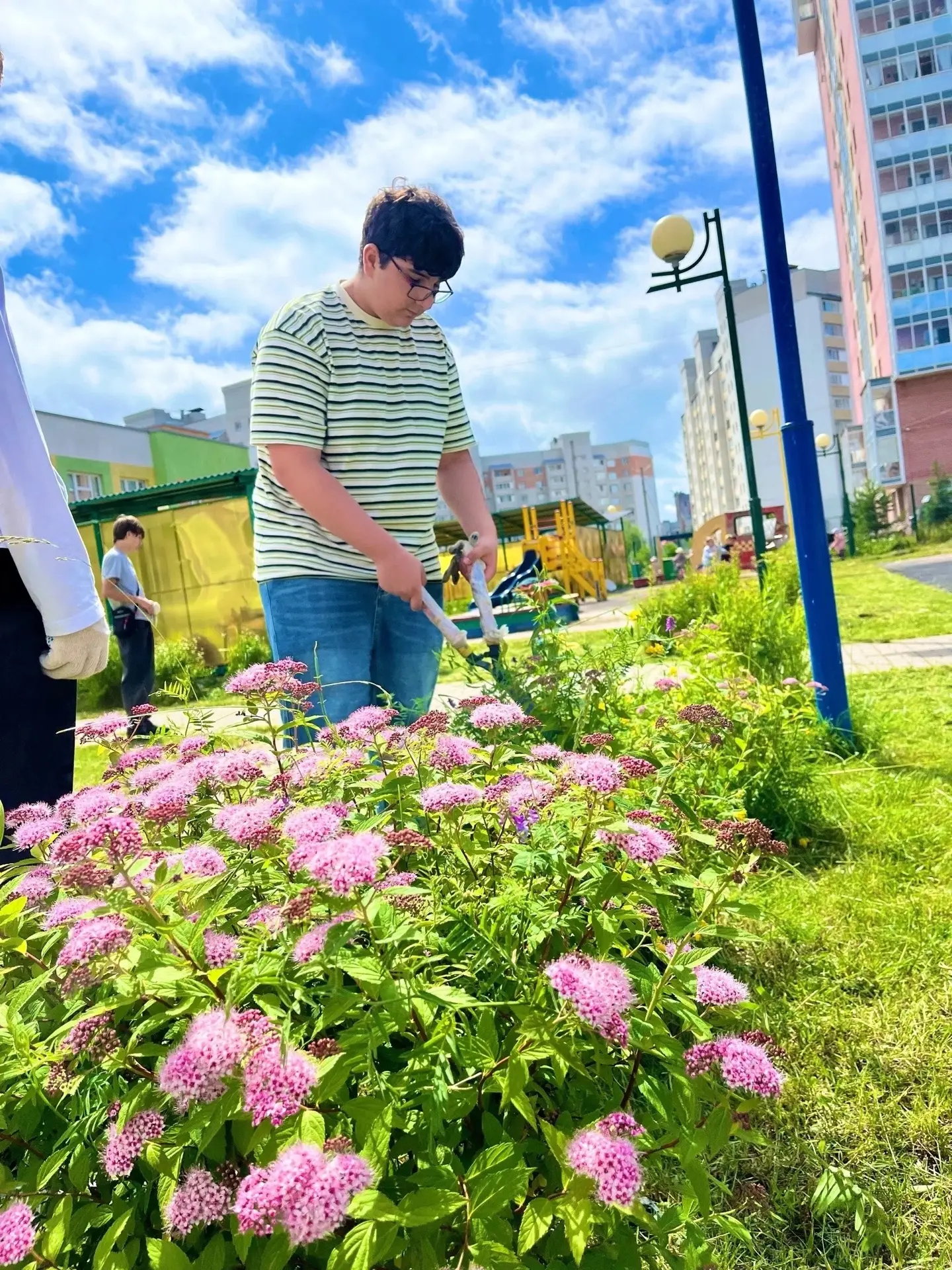 🌟 Сегодня в Центре развития ребенка — детском саду № 98 нас порадовали ребята из трудового лагеря ш