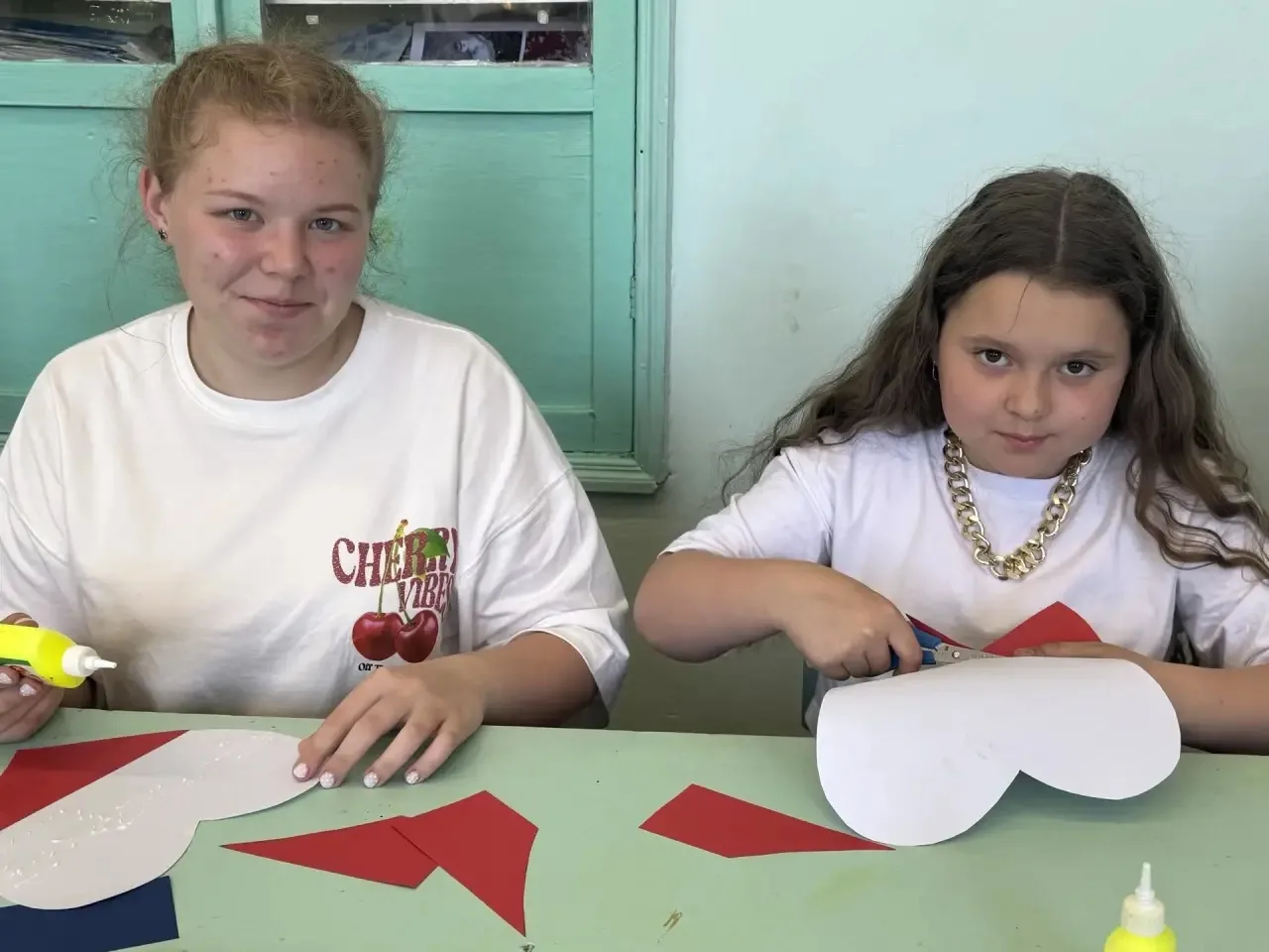 🇷🇺 Сердцем к России: творим историю своими руками! 🎨🖌️

День России — это не просто выходной, эт