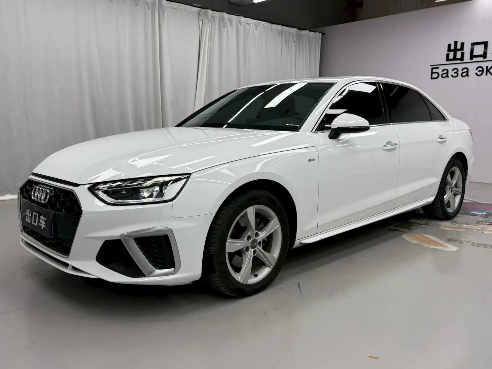 2515 000РУБЛЕЙ! AUDI A4 L

ГОД ВЫПУСКА: 08.2021
МО2030ТОР: 2.0 (150 ЛС)
КОРОБКА: 
ПРОБЕГ:  40 000 КМ
