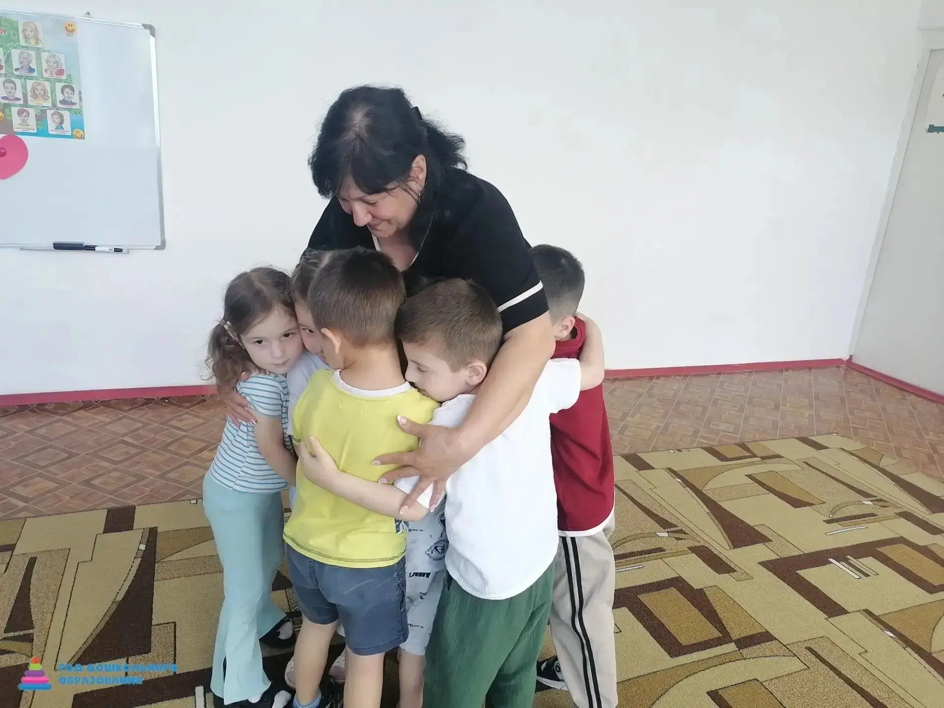 Ребята давайте жить дружно
В Международный день друзей ребята узнали, что настоящий друг - это тот, 