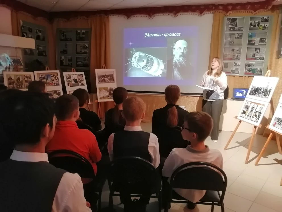 65 лет в космической гавани: Адамовская степь помнит героев

В этом году мир отмечает грандиозную да