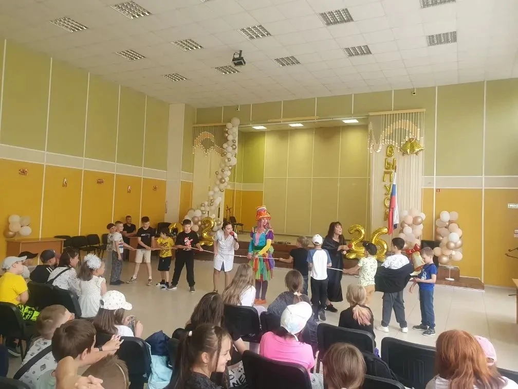 🍭Сегодня в нашем лагере прошло интерактивное представление под названием 🤍« Будь здоров»🌈
