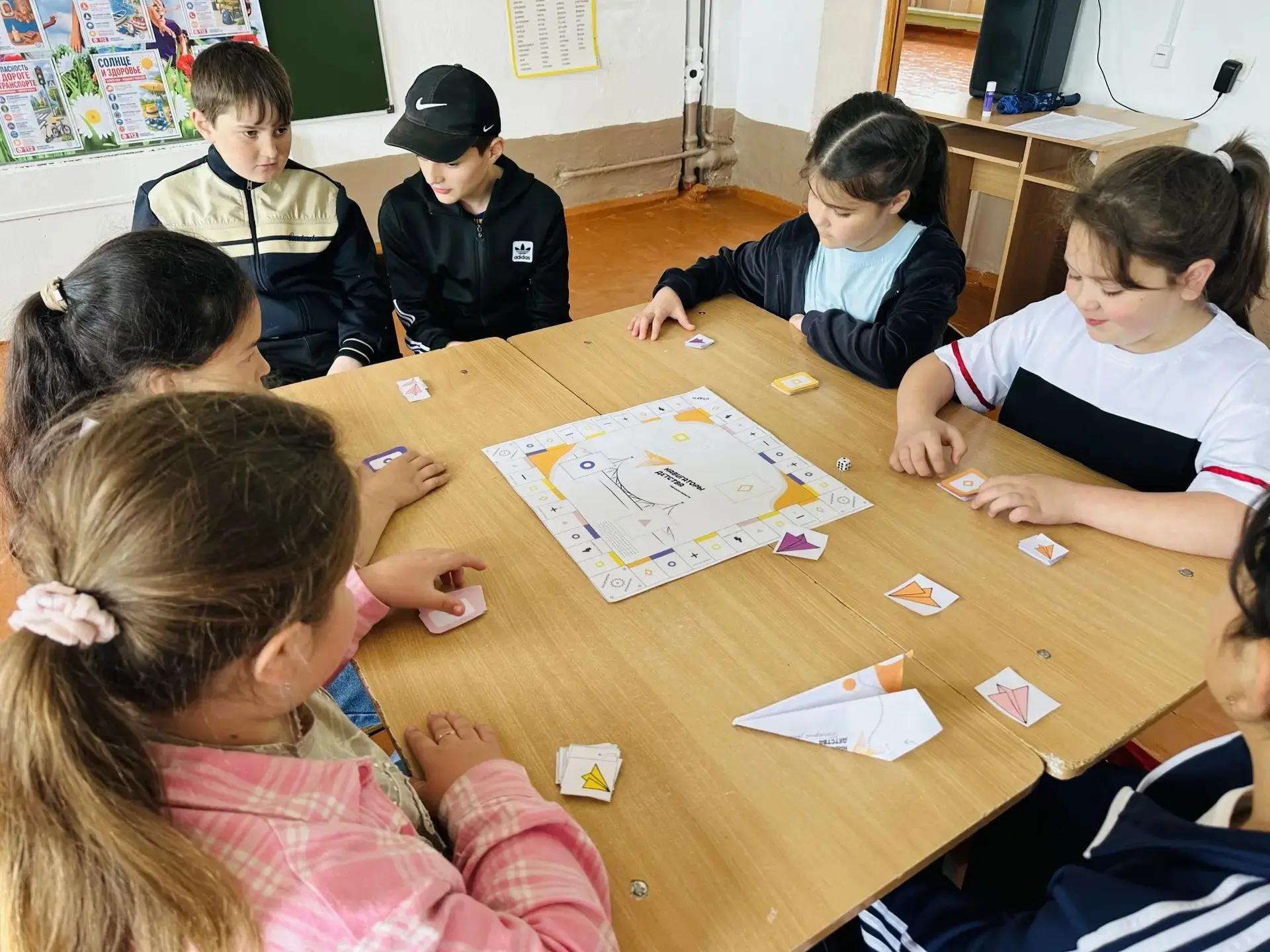📅 День защиты детей в пришкольном лагере: играем в «Защитников детства»

👫В рамках празднования Дн