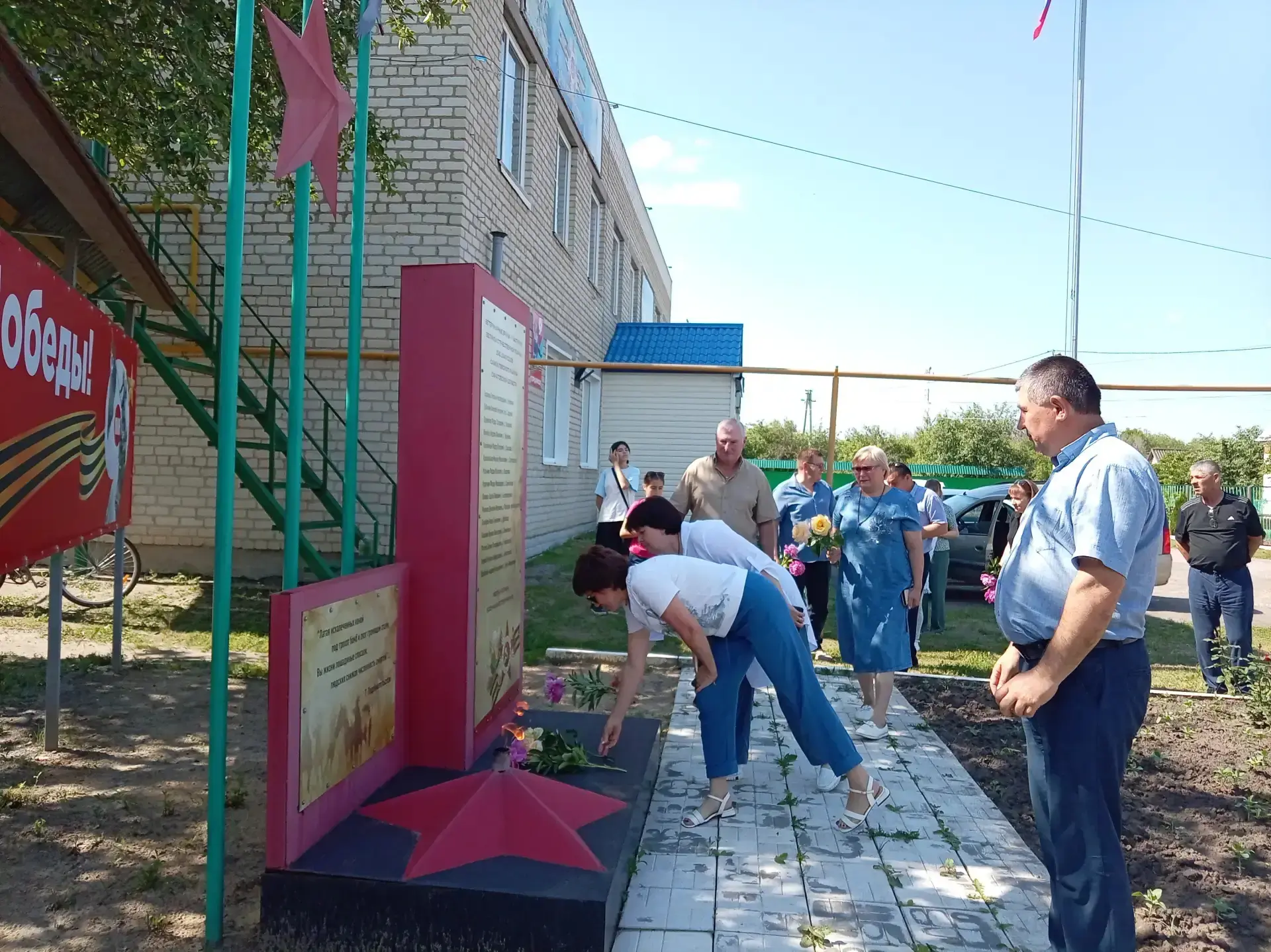Накануне Дня России ОГУ «Самойловская рай СББЖ», для обмена опытом, посетили руководители Романовско