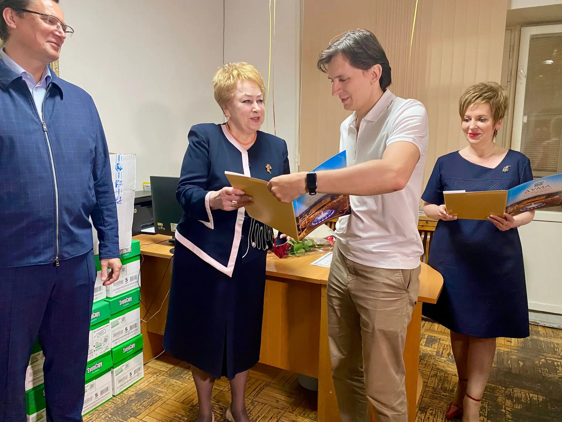 Праздник людей с большим сердцем
 
Председатель городской Думы Любовь Волошина, Глава Евгений Моисее