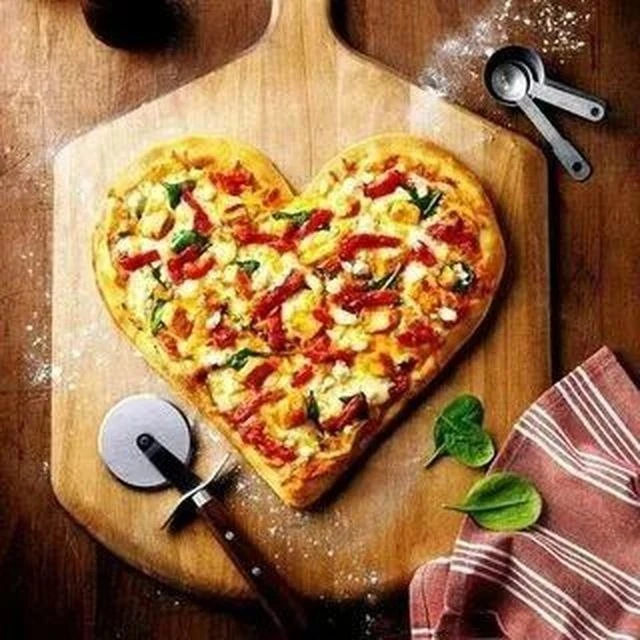 🥘 Вкуснятина ждёт тебя!🍲
Привет-приветик, дорогие друзья!

Любите вкусно покушать? Мы тоже 😋 И