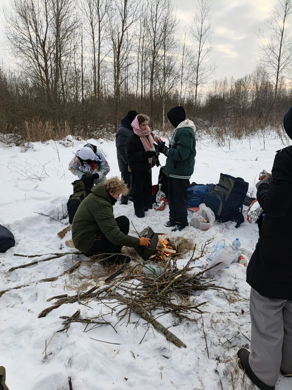 ❄️СНЕЖНЫЙ ДЕСАНТ - 2026❄️
В нашей школе стартовала патриотическо-просветительская акция «Снежный дес