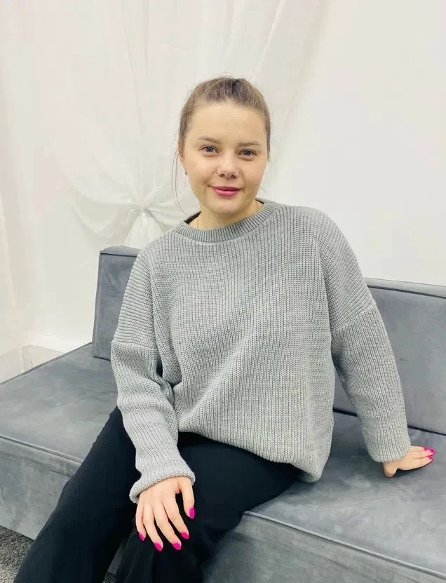 🎉🎂🥳 Уважаемая, Яна Юрьевна! 🥳🎉 🎂🎁 
 
Поздравляем вас с днём рождения и желаем: 
* 👶🧠 чтобы 