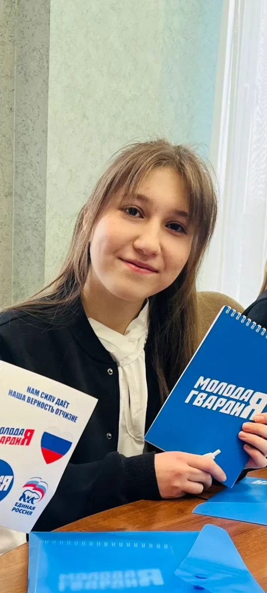 Исмоилова Мадина , ученица МКОУ "Саринская СОШ" с. Сары успешно прошла единый государственный экзаме